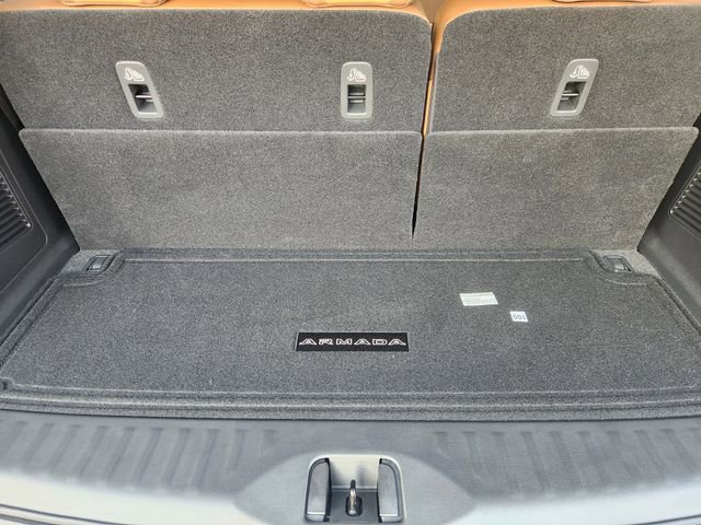 New 2026 Nissan Armada SL w/ Captain's Chari Seat Package image 22