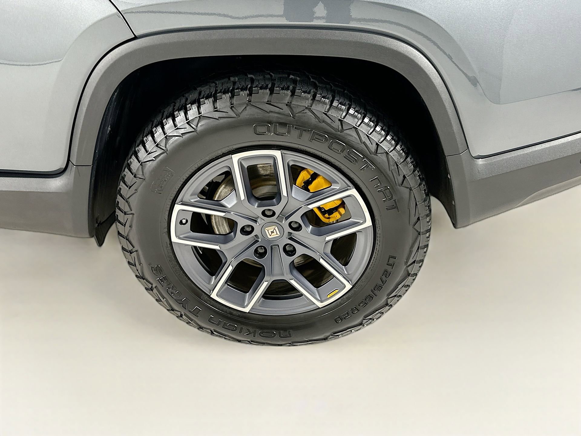 Used 2023 Rivian R1T Adventure AWD/4WD image 34