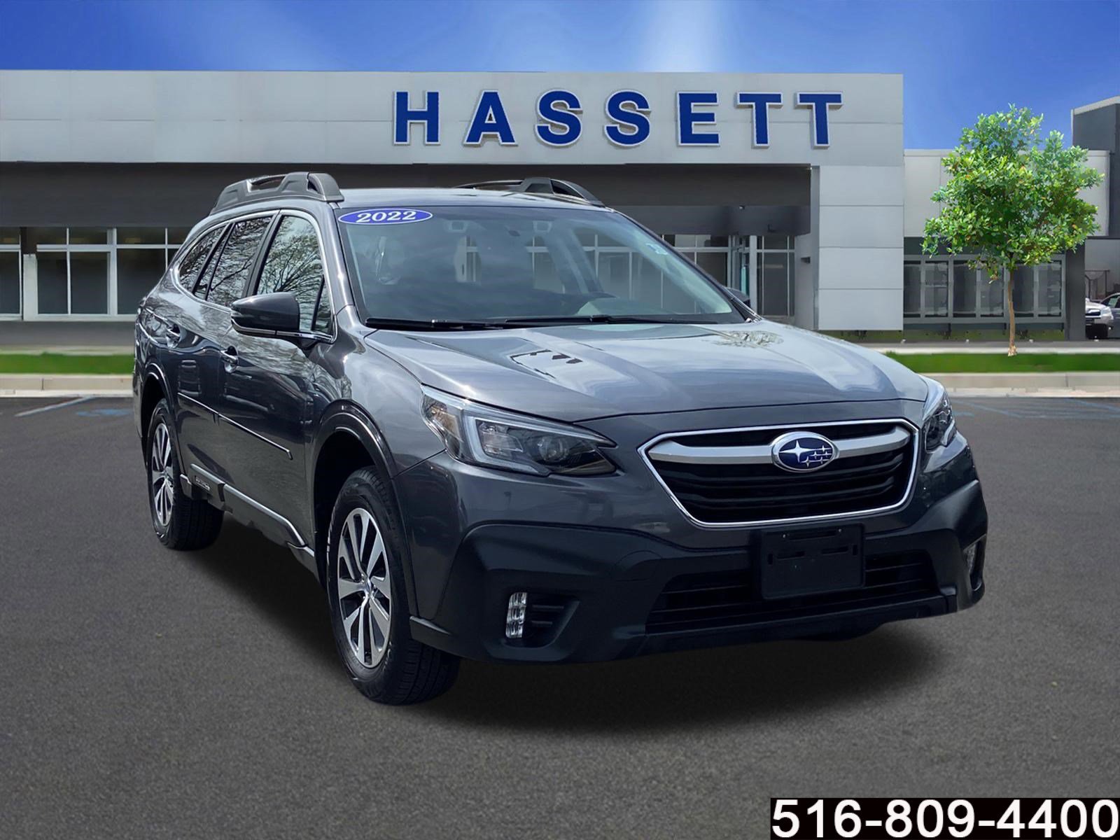 Used 2022 Subaru Outback Premium AWD/4WD image 1
