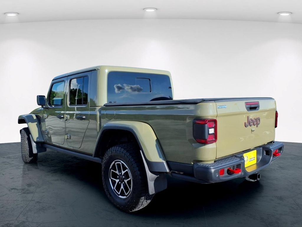 Used 2025 Jeep Gladiator Rubicon AWD/4WD image 12