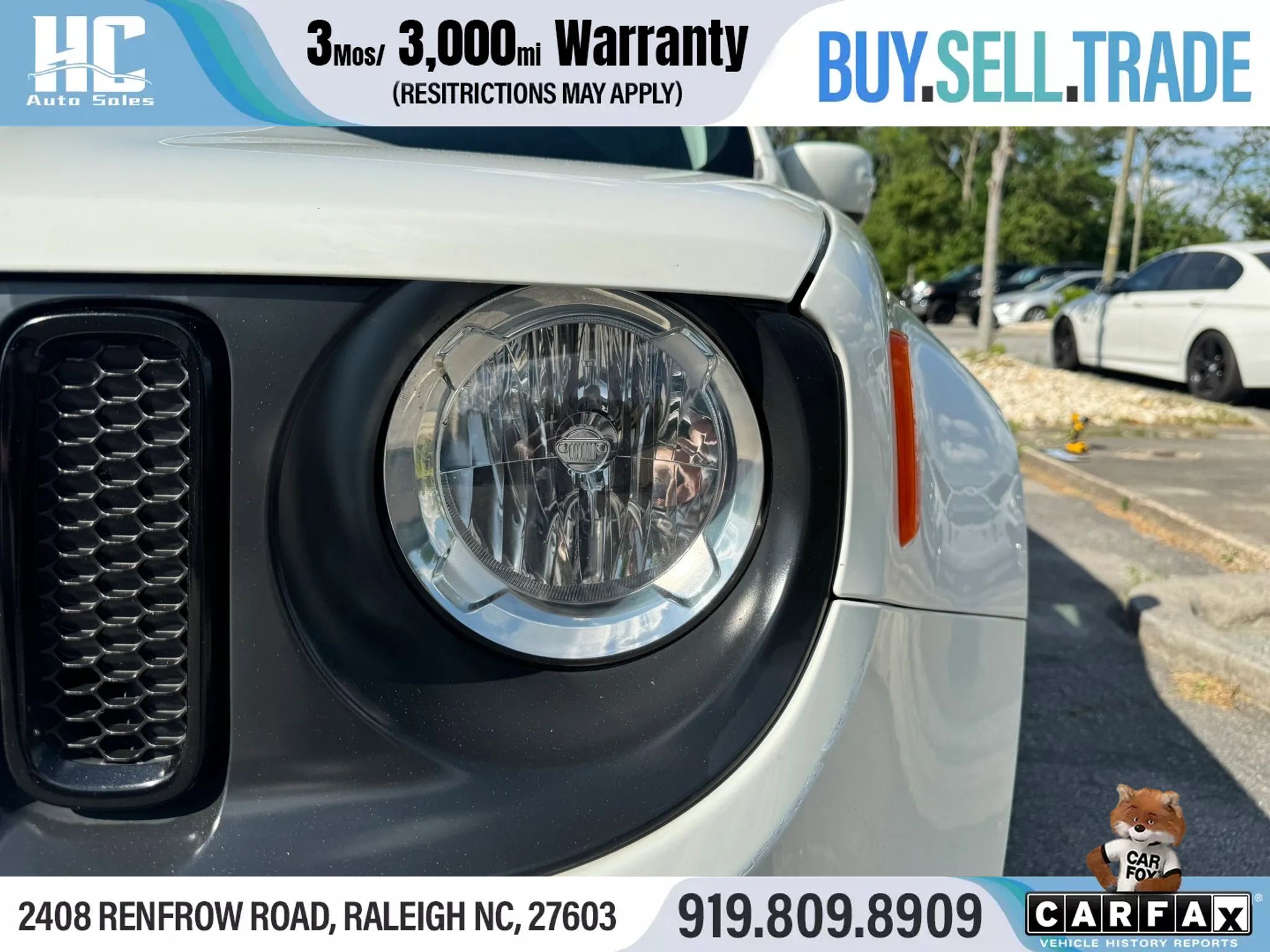 Used 2018 Jeep Renegade Altitude w/ UConnect 8.4 Nav Group FWD image 9