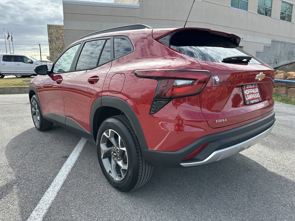 New 2026 Chevrolet Trax LT image 3