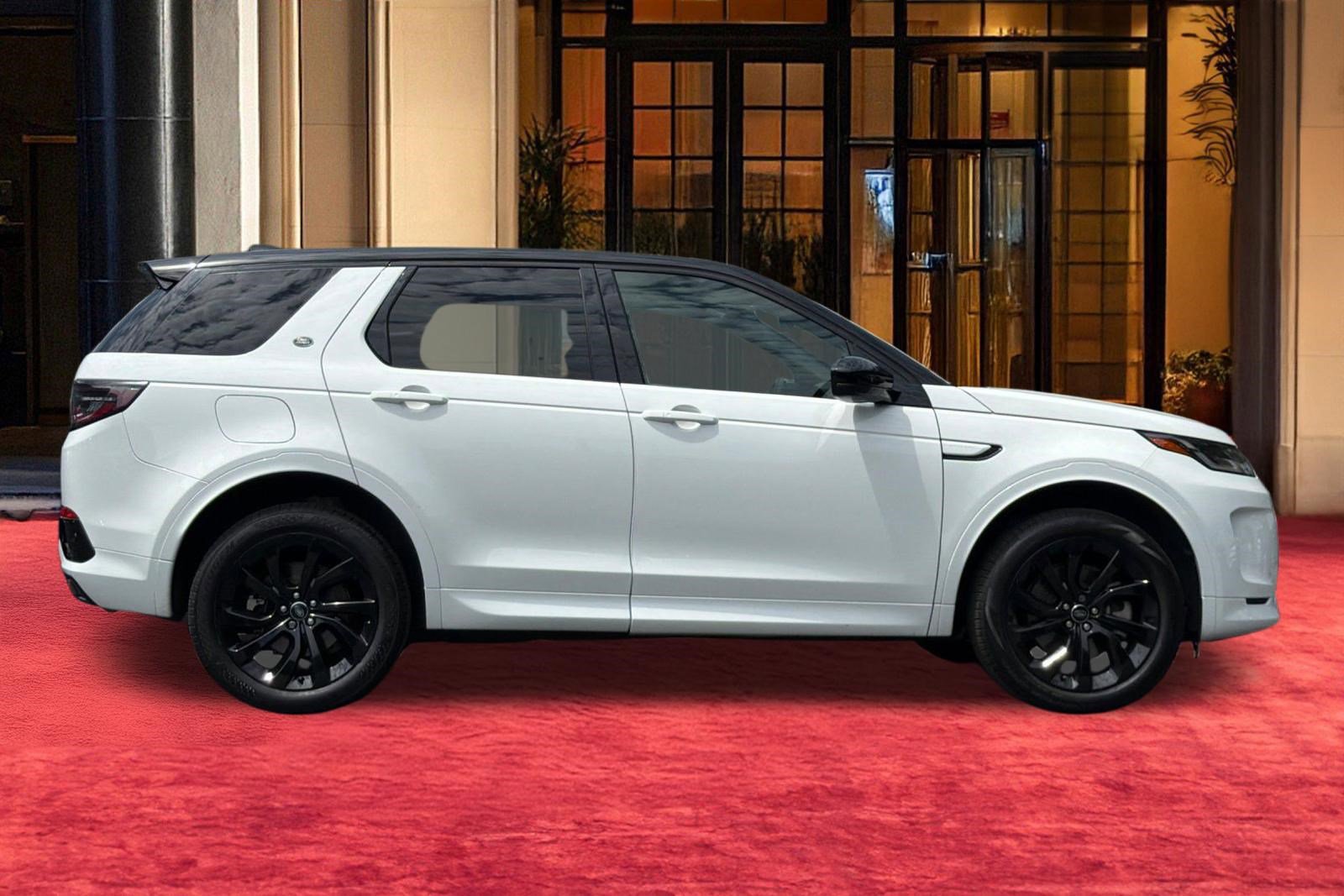 Used 2022 Land Rover Discovery Sport SE R-Dynamic AWD/4WD image 7