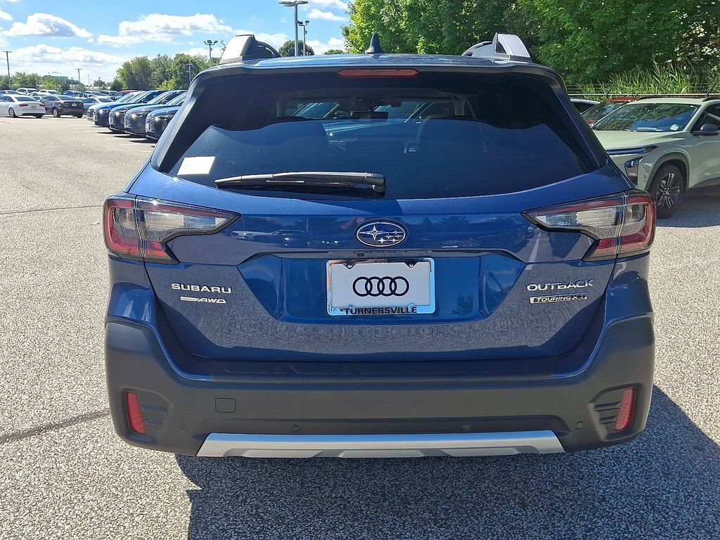 Used 2022 Subaru Outback Touring XT AWD/4WD image 5