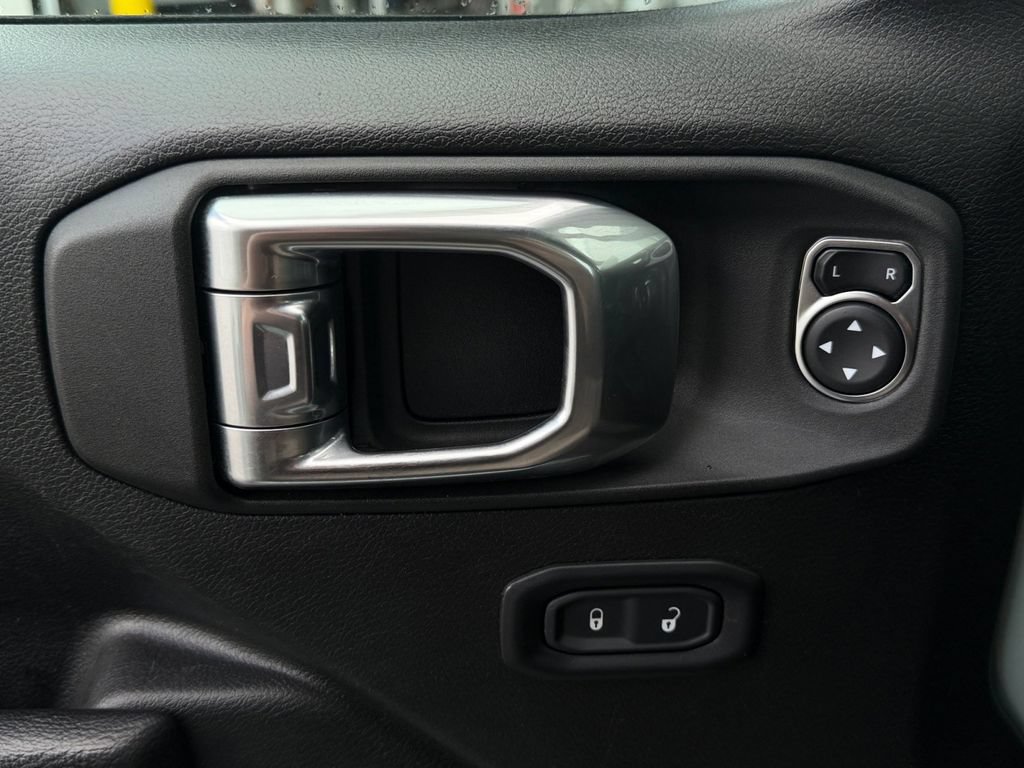 Used 2024 Jeep Wrangler Unlimited Sport AWD/4WD image 28