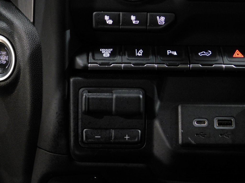 Used 2022 GMC Sierra 3500 Denali w/ Technology Package image 56