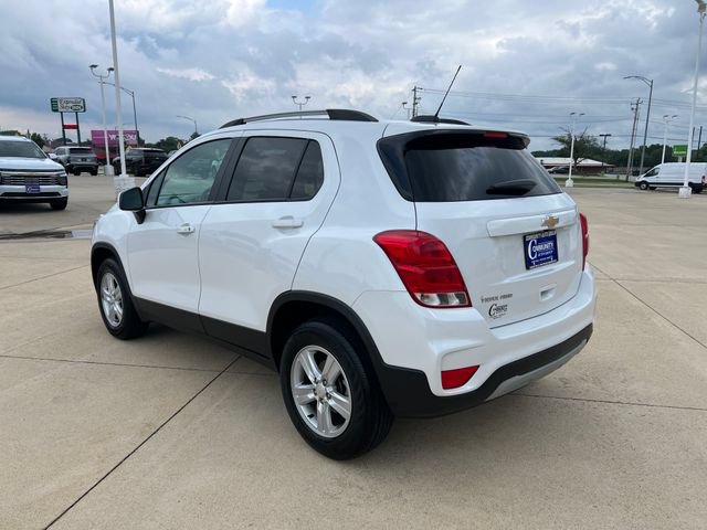 Certified 2022 Chevrolet Trax LT w/ LT Convenience Package AWD/4WD image 3
