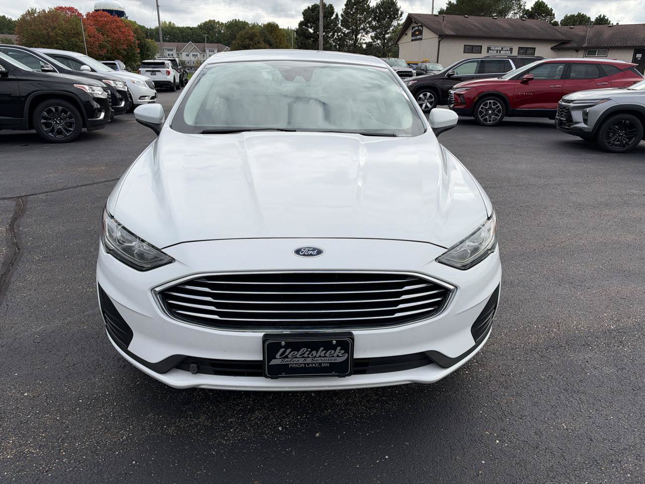 Used 2019 Ford Fusion SE FWD image 8