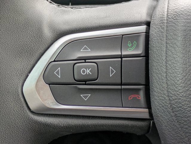 Used 2023 Jeep Compass Latitude w/ Sun and Sound Group AWD/4WD image 27