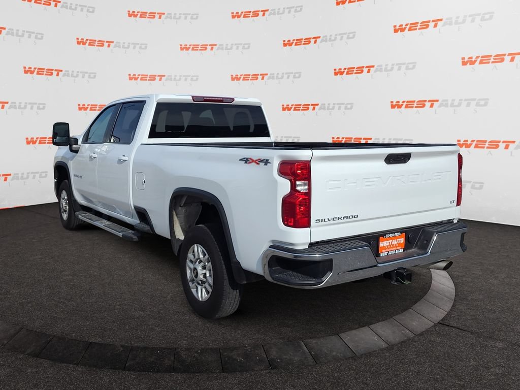 Used 2025 Chevrolet Silverado 2500 LT w/ Convenience Package AWD/4WD image 3