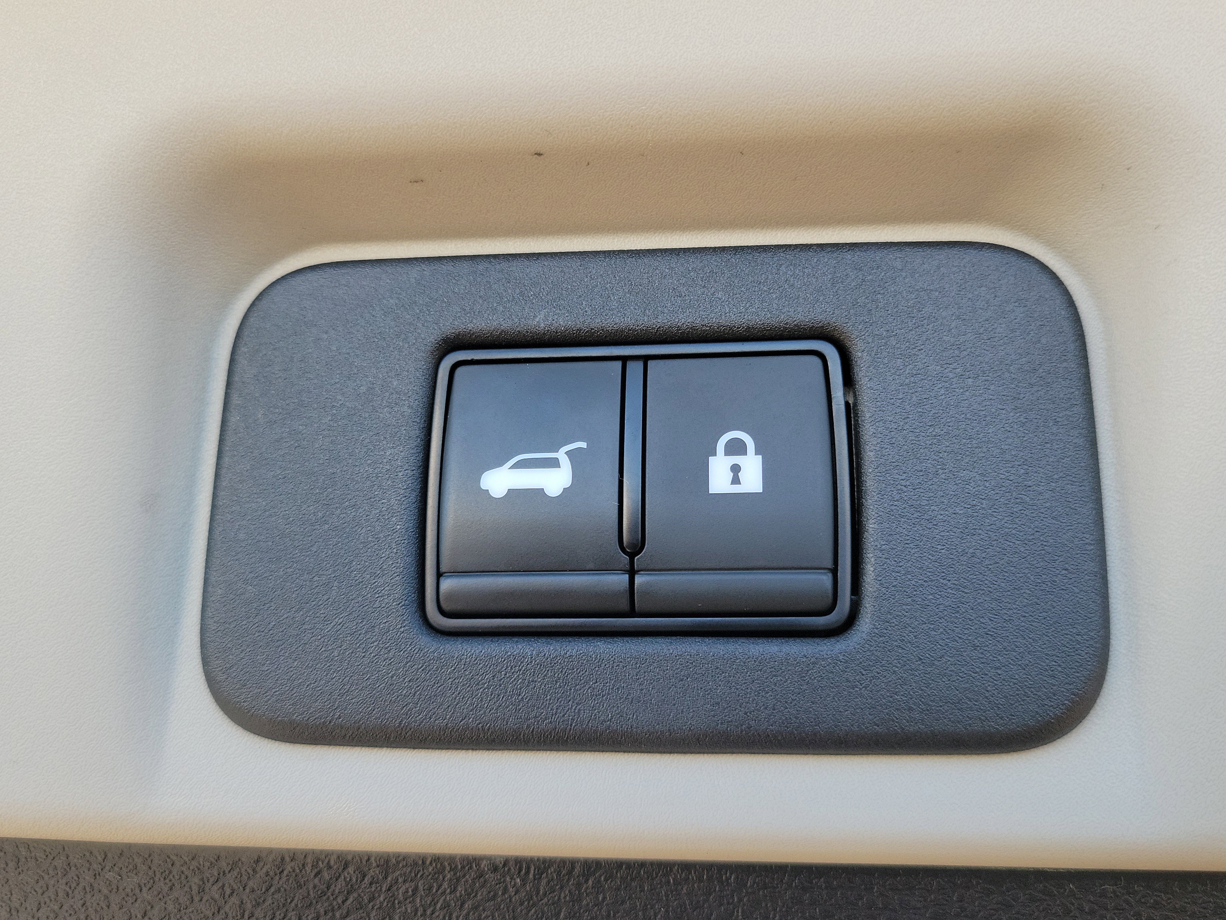 Certified 2023 Nissan Ariya FWD image 10