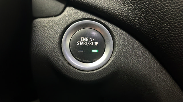 Used 2020 Chevrolet Equinox LT AWD/4WD image 22