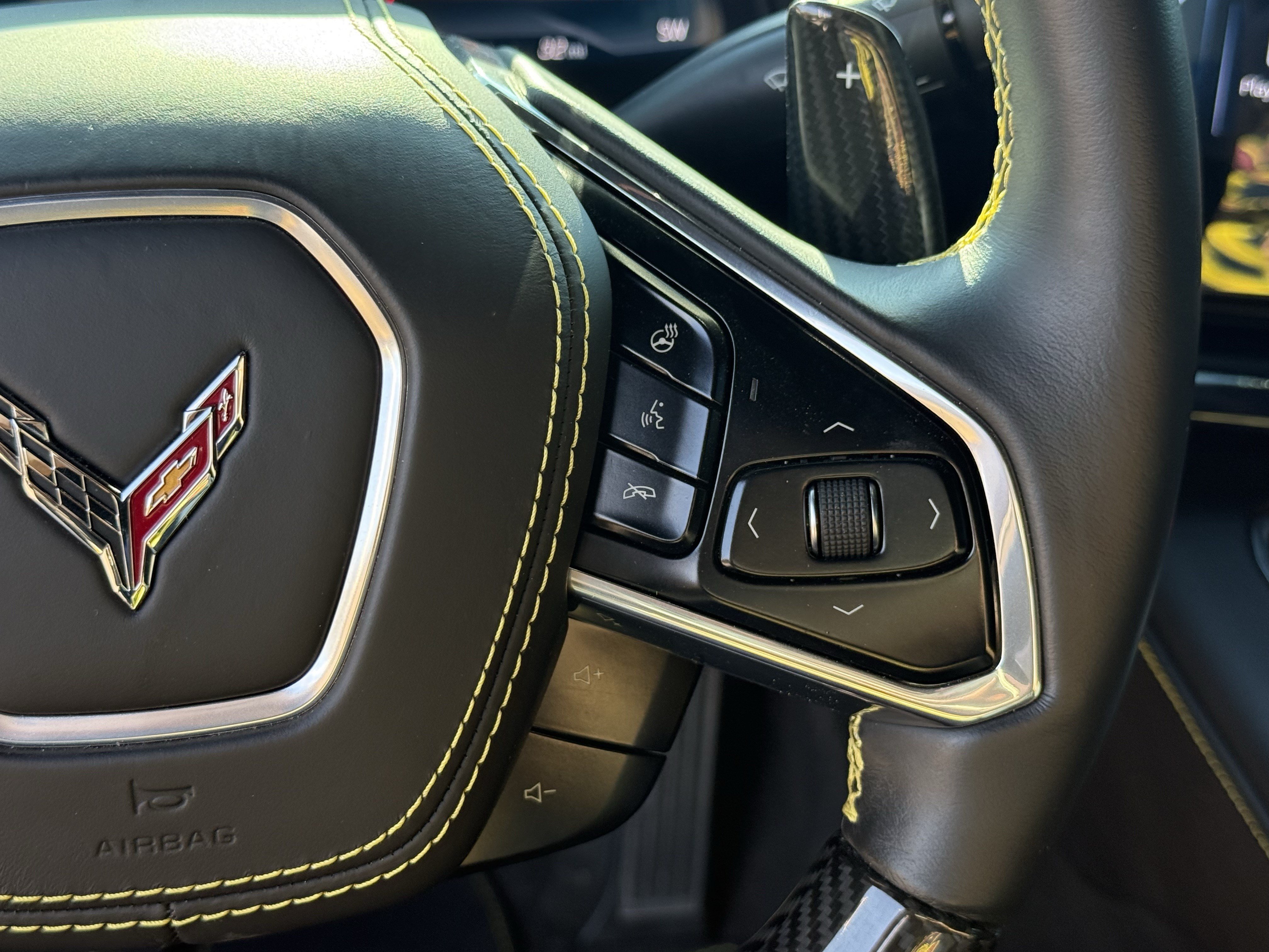 Used 2025 Chevrolet Corvette Z06 w/ Stealth Interior Trim Package RWD image 17