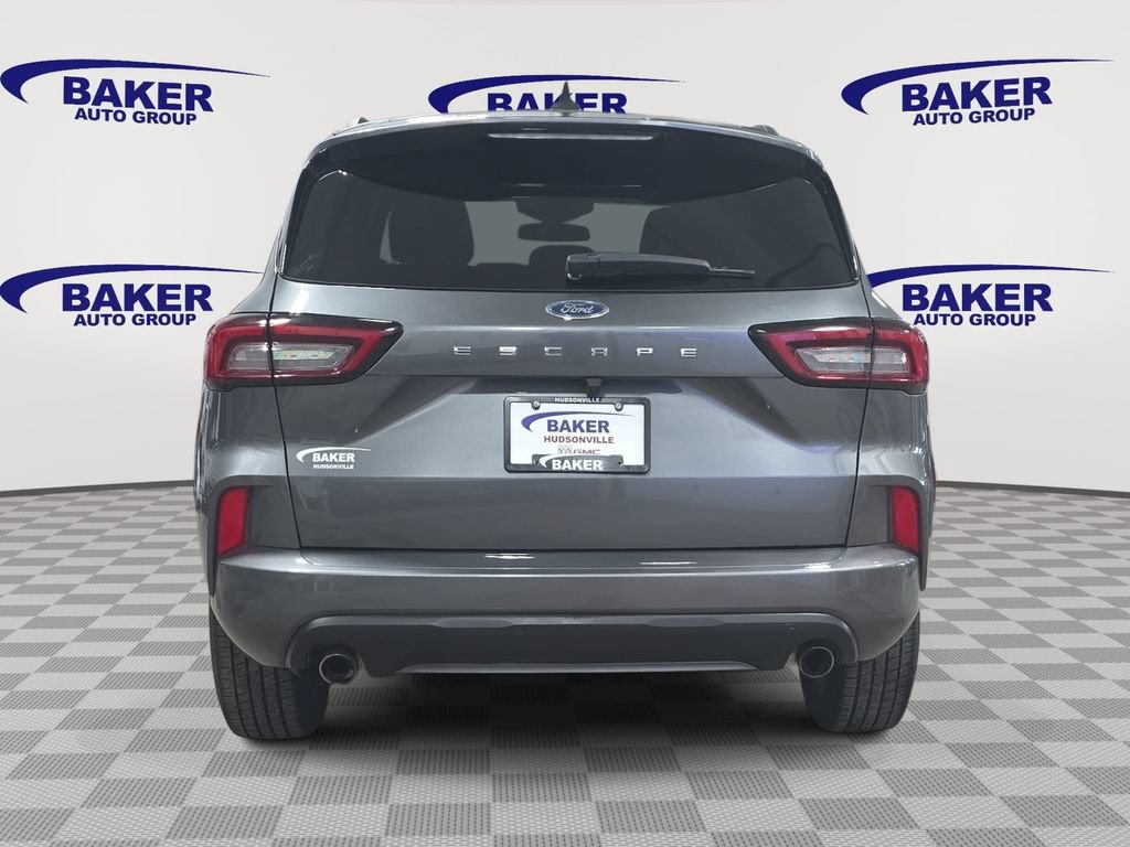 Used 2023 Ford Escape ST-Line FWD image 6