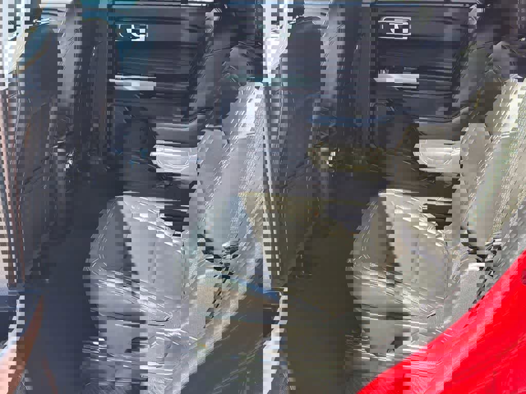 Certified 2022 Ford Explorer XLT w/ Equipment Group 202A image 19