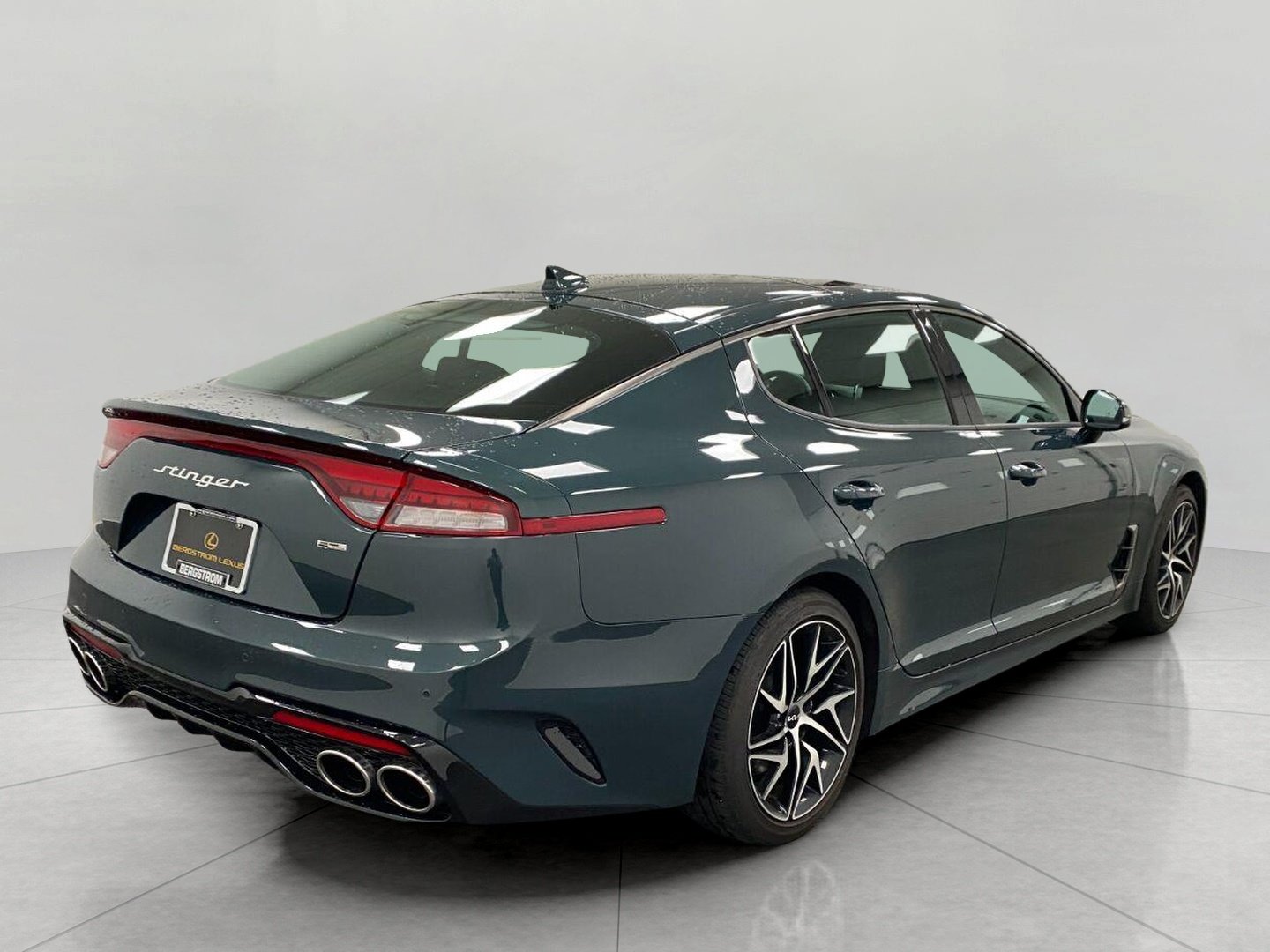 Used 2023 Kia Stinger GT-Line w/ Sun & Sound Package AWD/4WD image 4