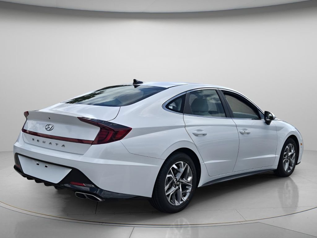 Certified 2022 Hyundai Sonata SEL w/ Preferred Accessory Package FWD image 8