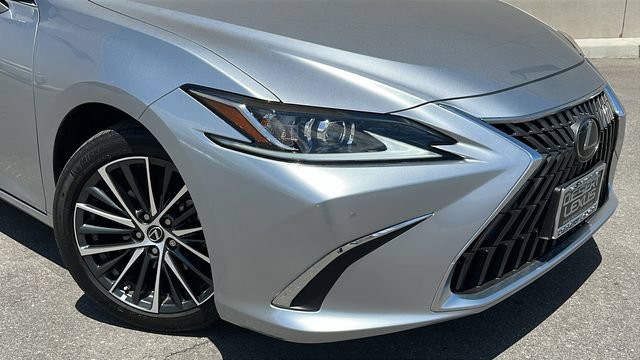 Used 2025 Lexus ES 300h w/ Premium Package FWD video 2