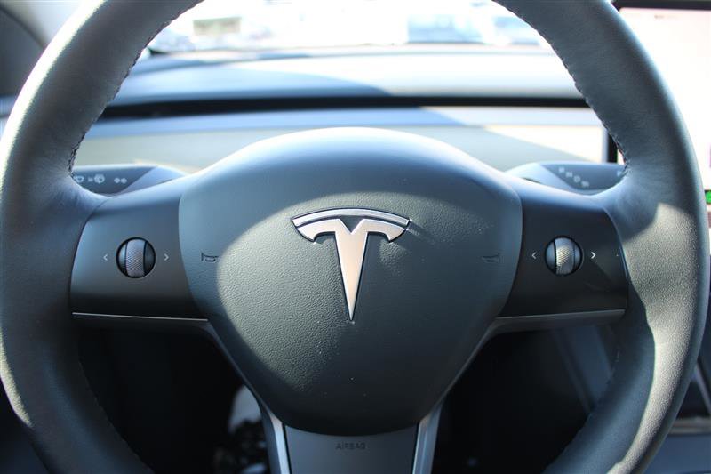 Used 2023 Tesla Model Y Long Range image 15