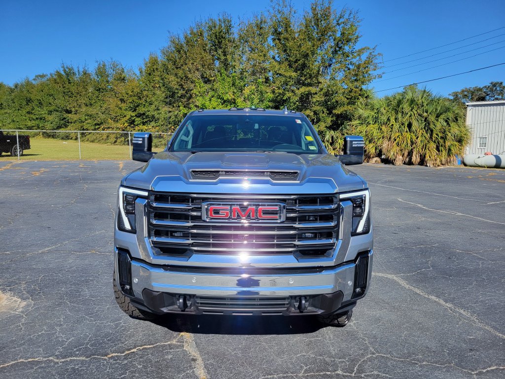 Used 2024 GMC Sierra 2500 SLT w/ SLT Premium Package AWD/4WD image 8