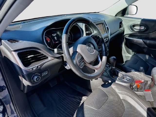 Used 2021 Jeep Cherokee Latitude Lux AWD/4WD image 13