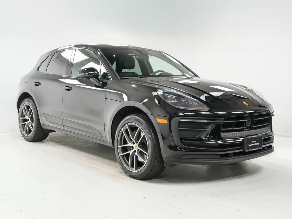 Certified 2026 Porsche Macan AWD/4WD image 7