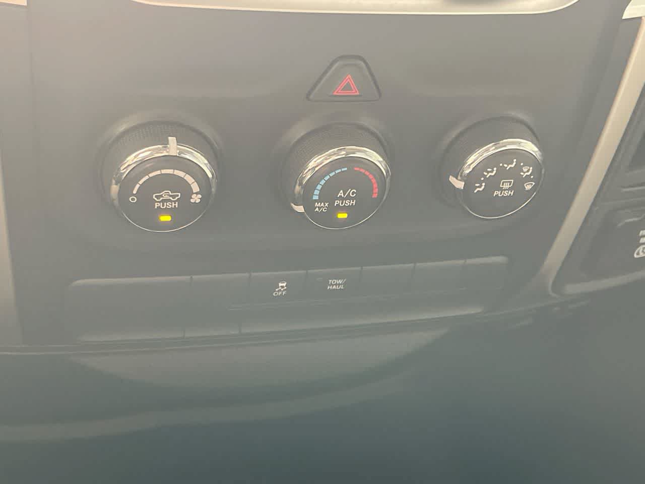 Used 2015 RAM 1500 Big Horn AWD/4WD image 18