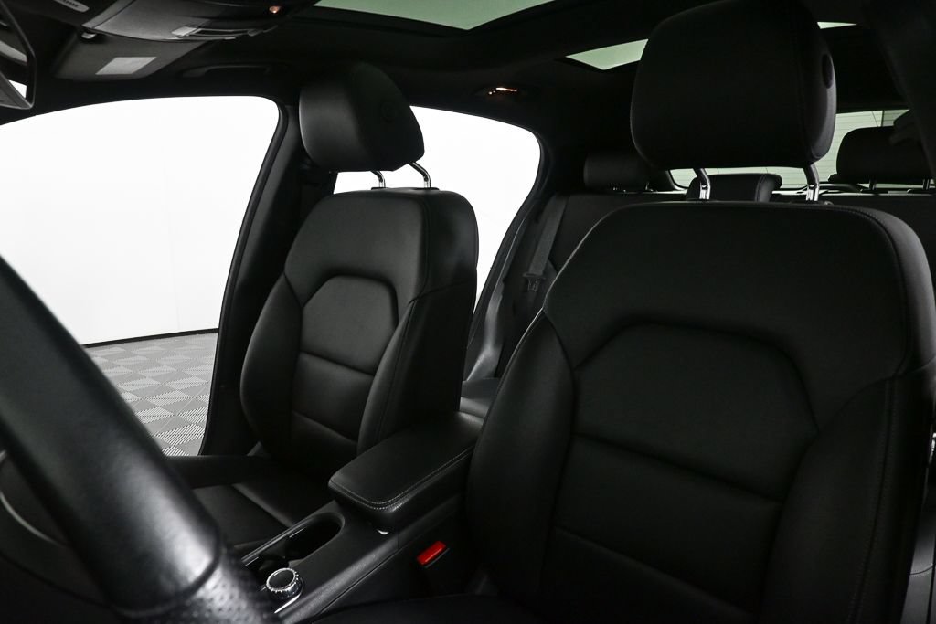 Used 2019 Mercedes-Benz GLA 250 4MATIC image 5