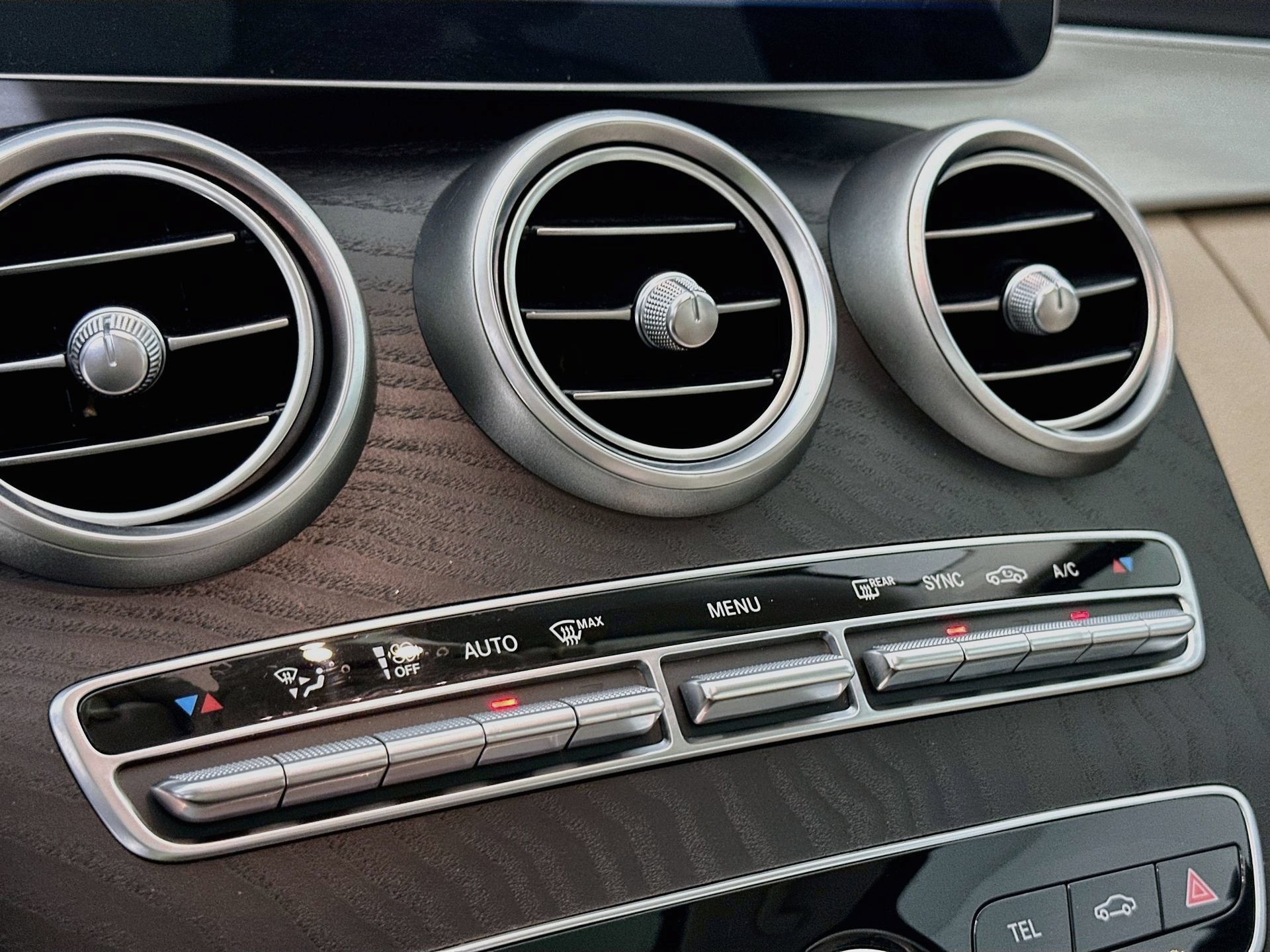 Used 2019 Mercedes-Benz C 300 Sedan image 16