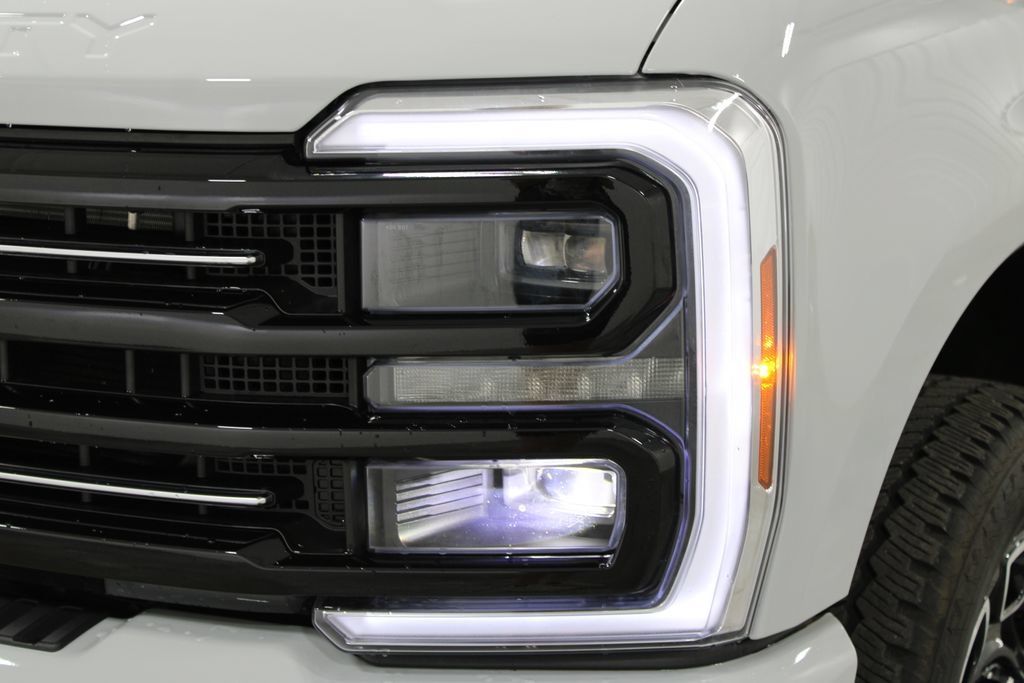 Used 2026 Ford F250 Platinum AWD/4WD image 13