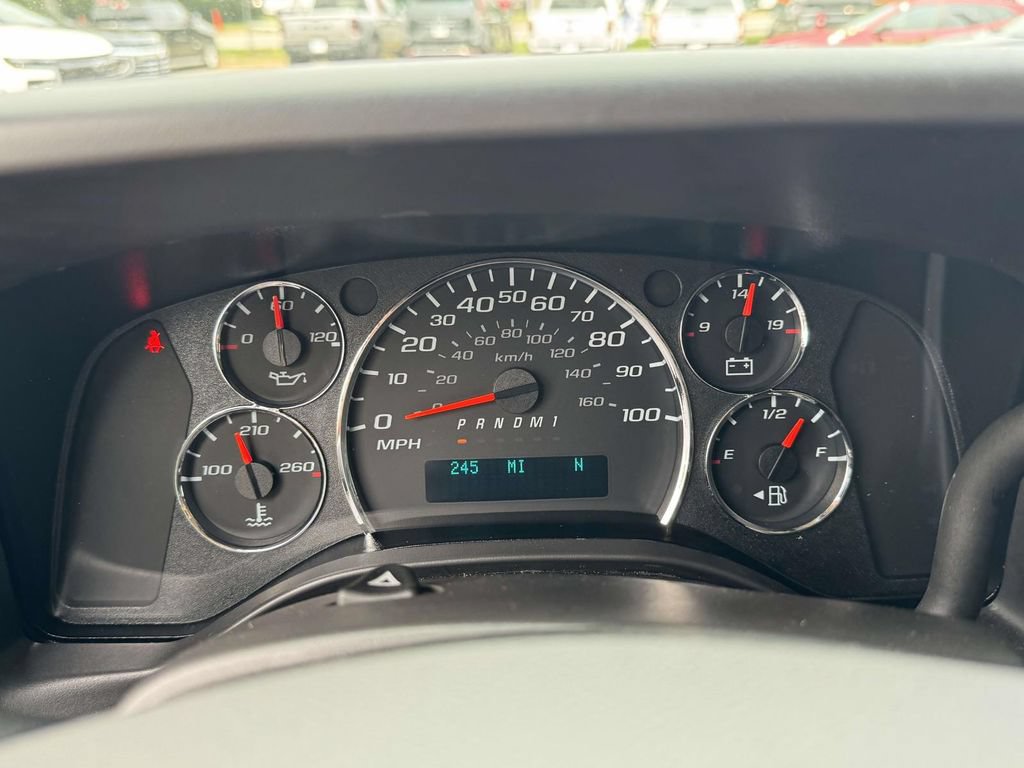 Used 2025 Chevrolet Express 2500 Extended w/ Driver Convenience Package RWD image 27