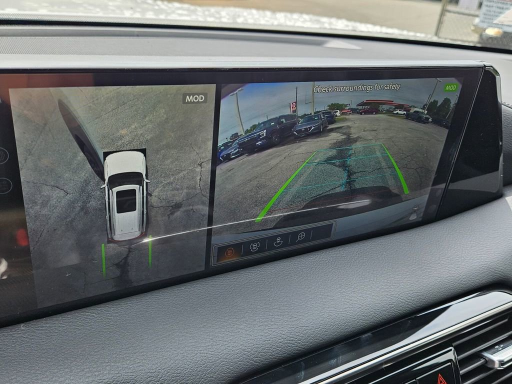 New 2025 Nissan Armada PRO-4X image 19