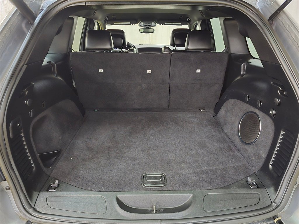 Used 2018 Jeep Grand Cherokee Altitude image 14