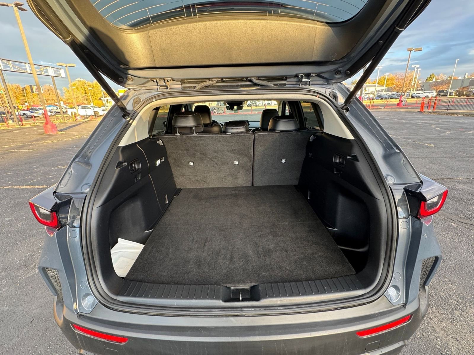 Used 2025 MAZDA CX-50 AWD 2.5 S w/ Preferred Package image 31