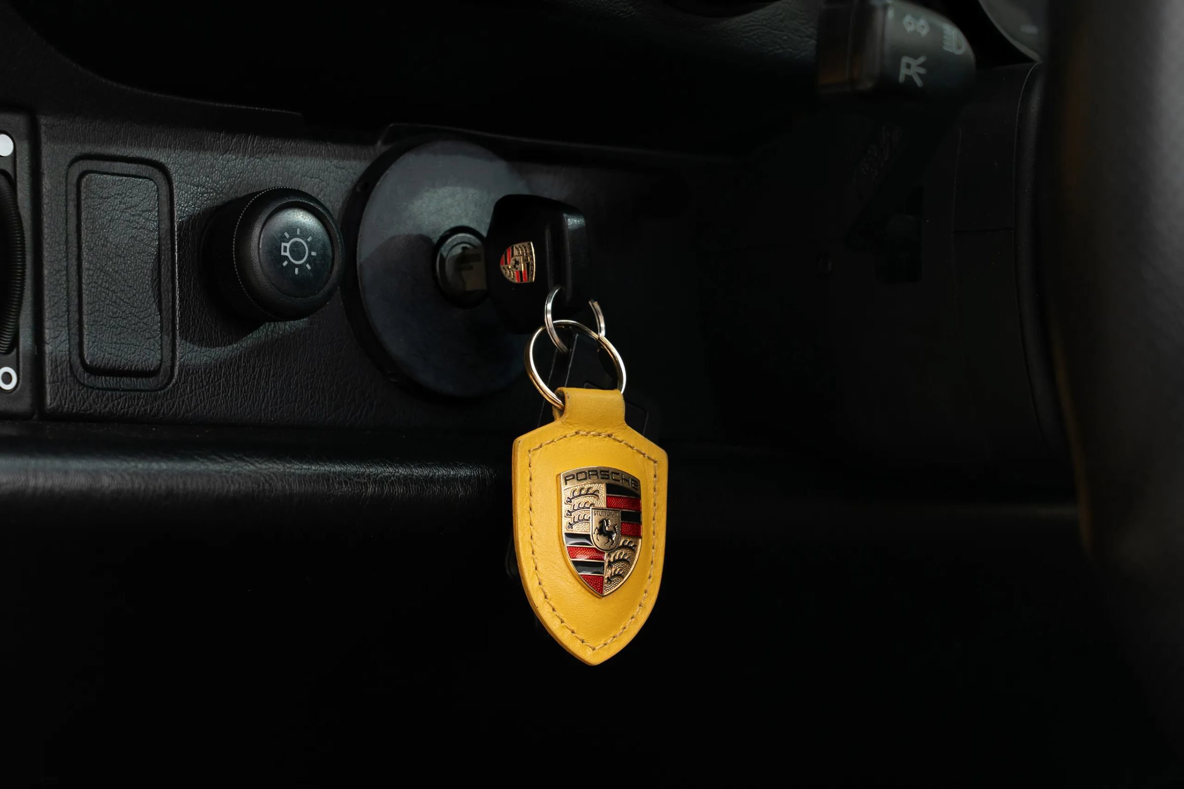 Used 1995 Porsche 911 Cabriolet image 20
