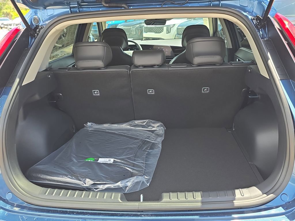 New 2026 Kia Niro EX FWD image 10