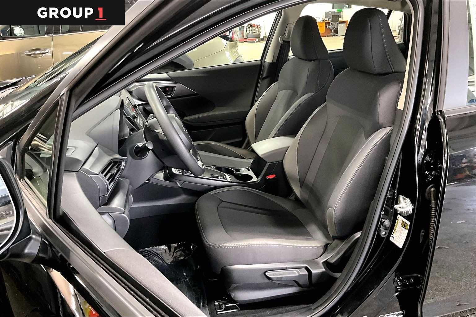 Certified 2025 Subaru Impreza 2.0i image 8