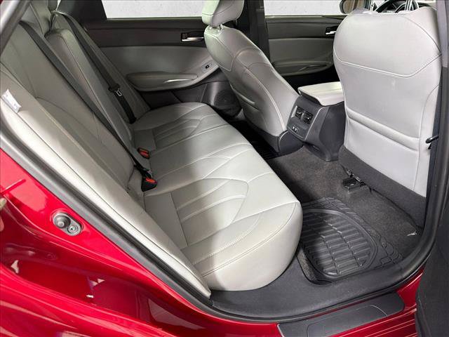 Used 2020 Toyota Avalon XLE FWD image 15
