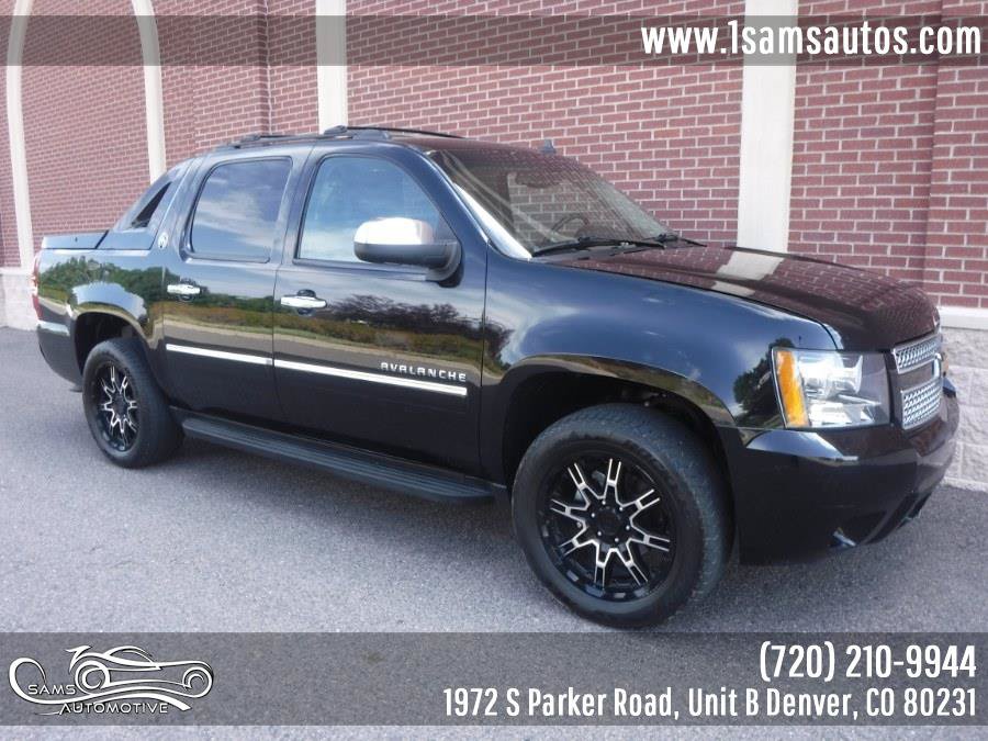 Used 2013 Chevrolet Avalanche LTZ AWD/4WD image 2