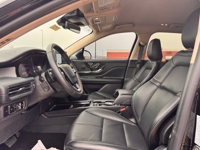 Used 2024 Lincoln Corsair Premiere w/ Equipment Group 101A image 7