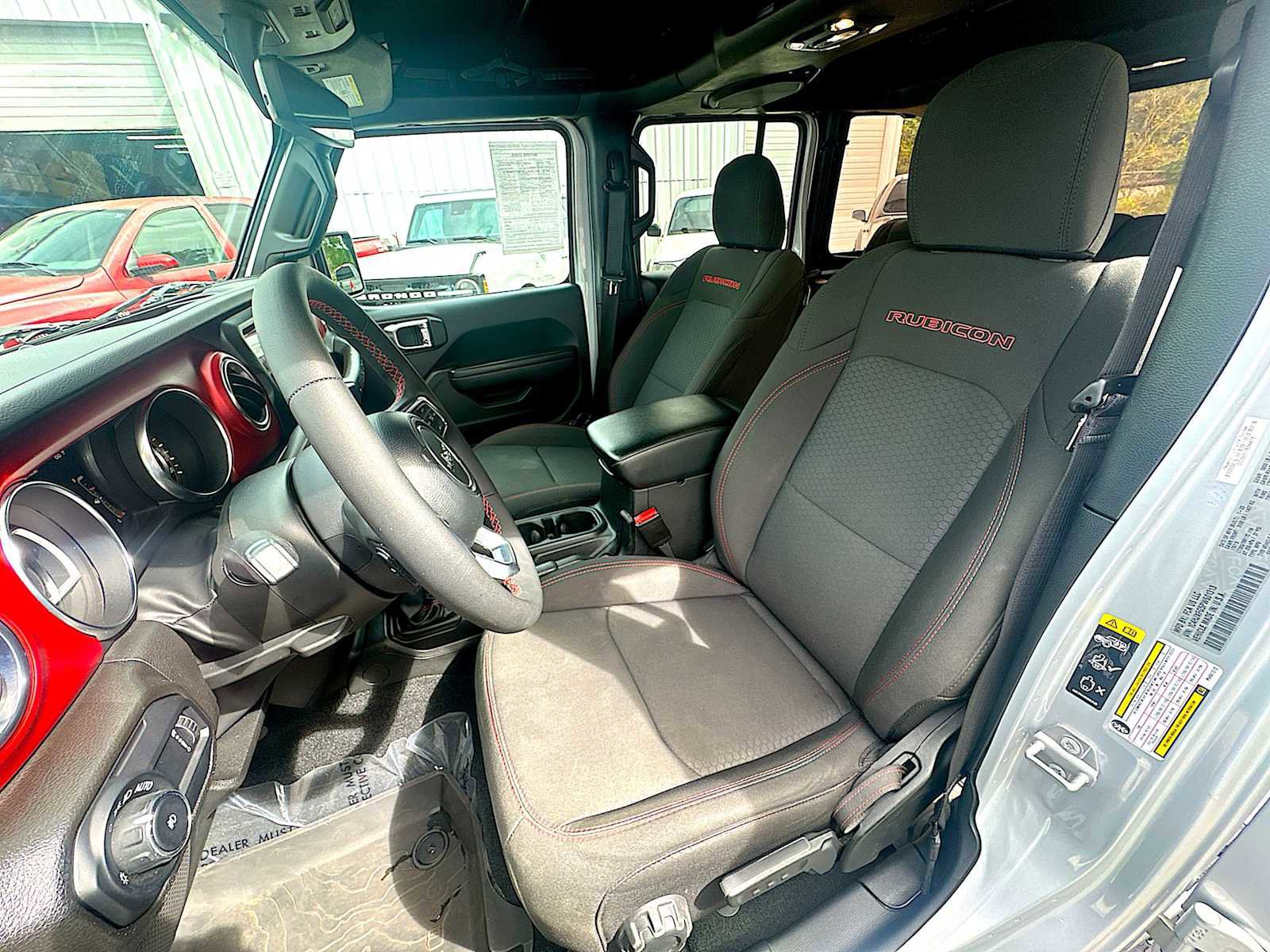 Used 2023 Jeep Wrangler Unlimited Rubicon image 13