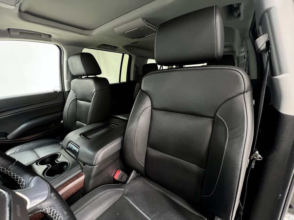 Used 2019 GMC Yukon XL SLT w/ Graphite Performance Edition AWD/4WD image 15
