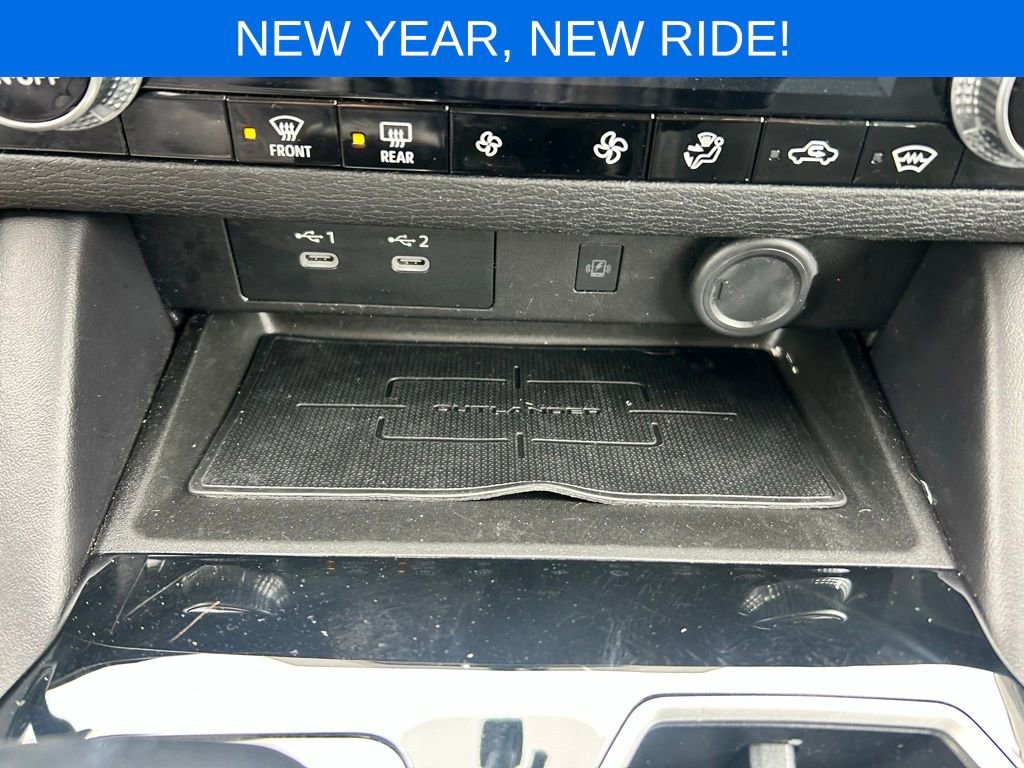 Used 2025 Mitsubishi Outlander SE image 16