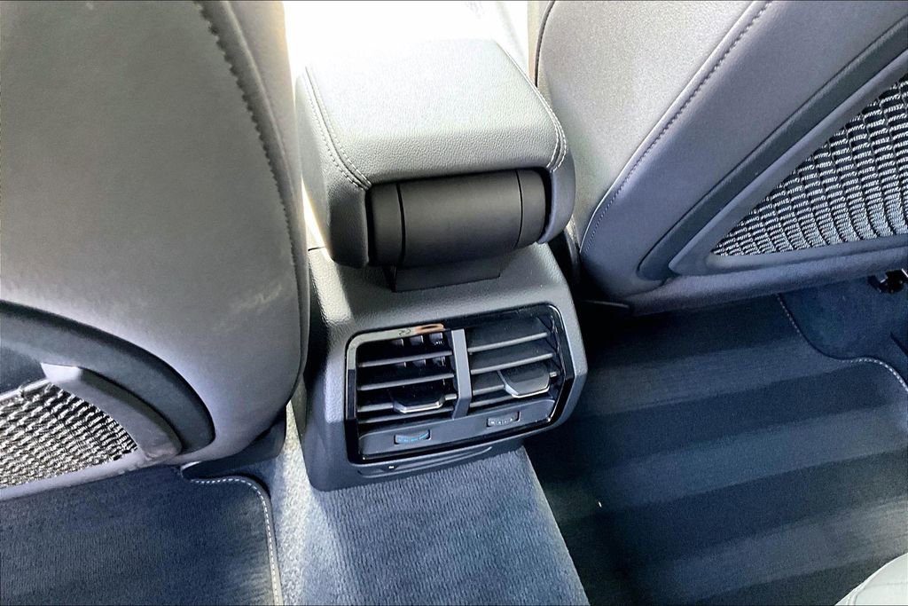 Used 2020 Audi Q3 2.0T Premium Plus w/ Premium Plus Package image 18