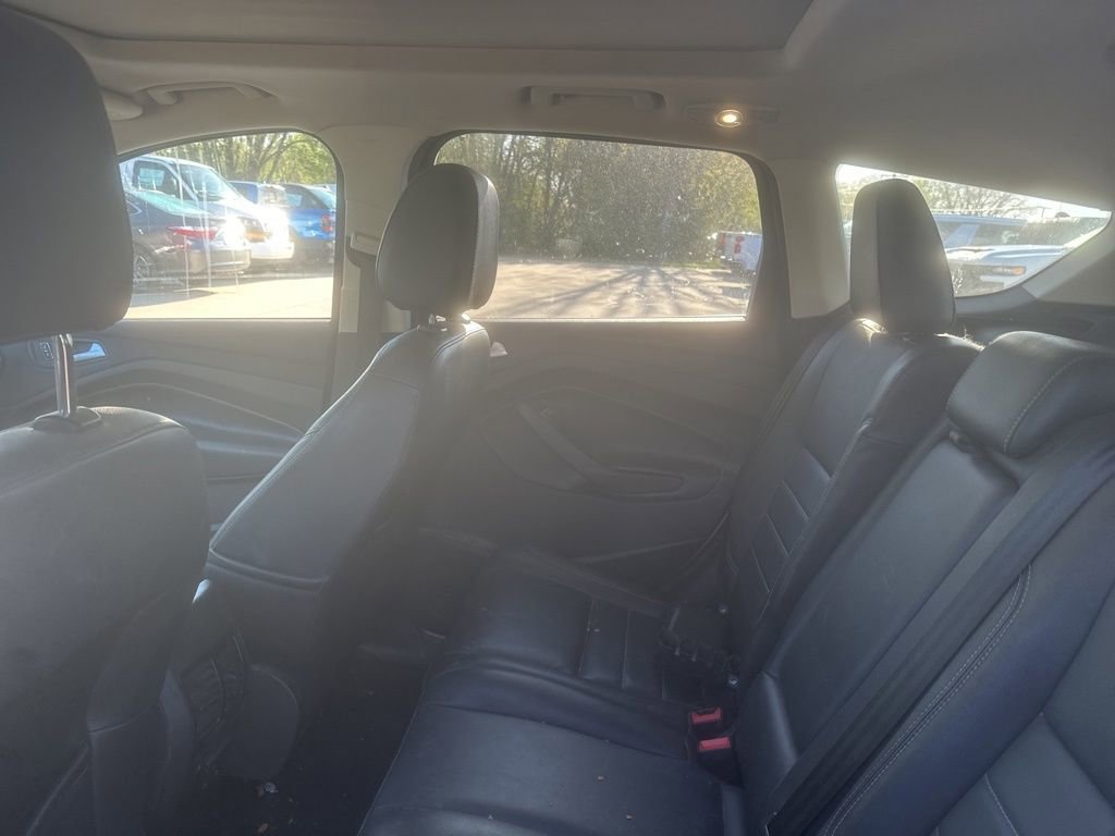 Used 2015 Ford Escape Titanium w/ Equipment Group 301A AWD/4WD image 9