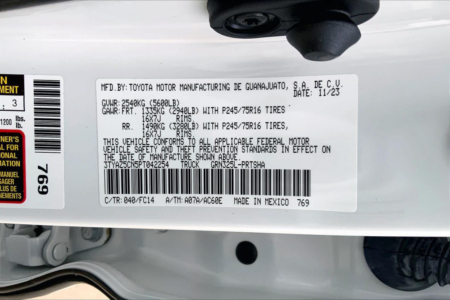 Used 2023 Toyota Tacoma SR5 RWD image 33