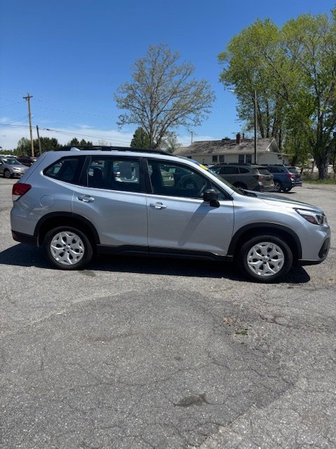Used 2021 Subaru Forester 2.5i image 4