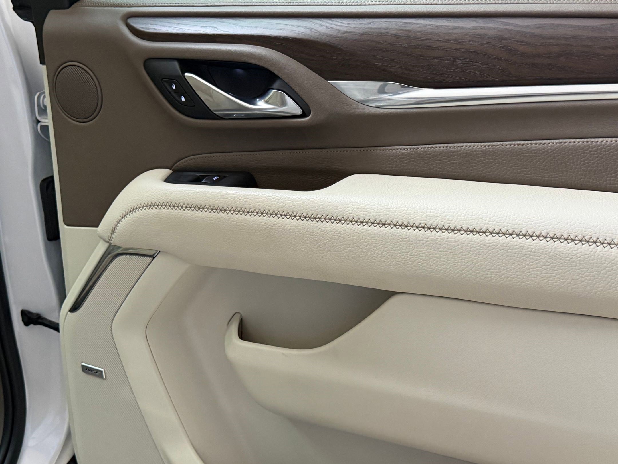 Used 2023 GMC Yukon XL Denali image 45