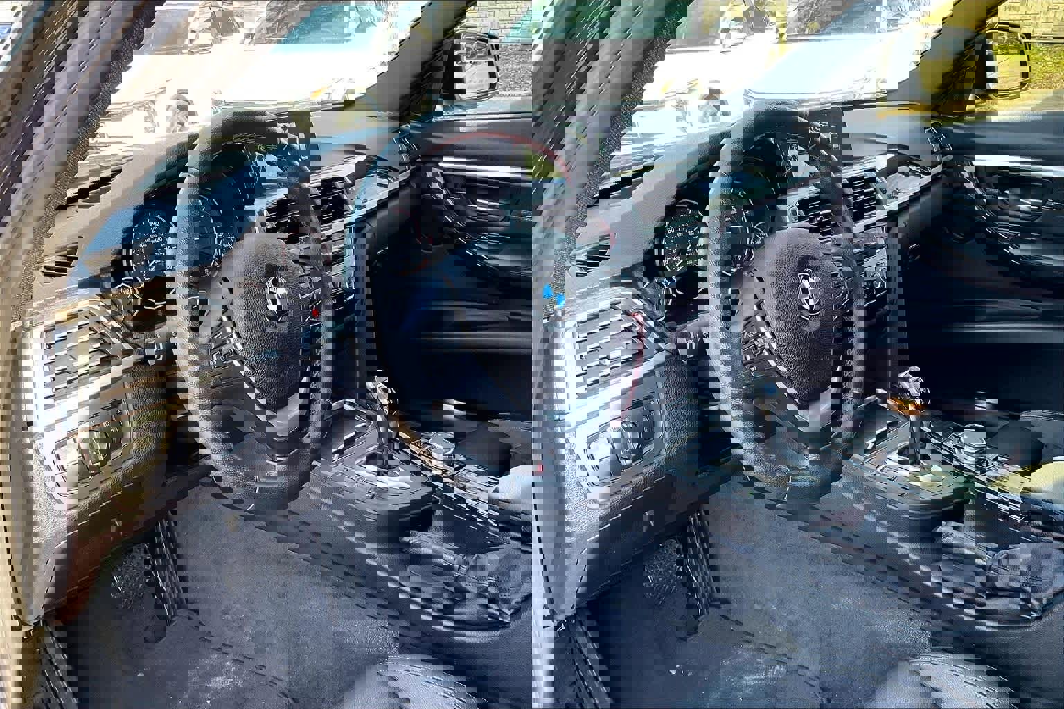 Used 2016 BMW 328i Sedan image 2