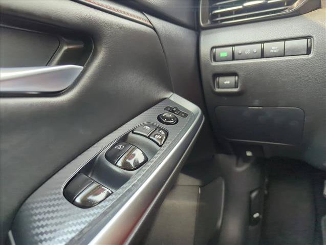 Used 2025 Nissan Sentra SR FWD image 25